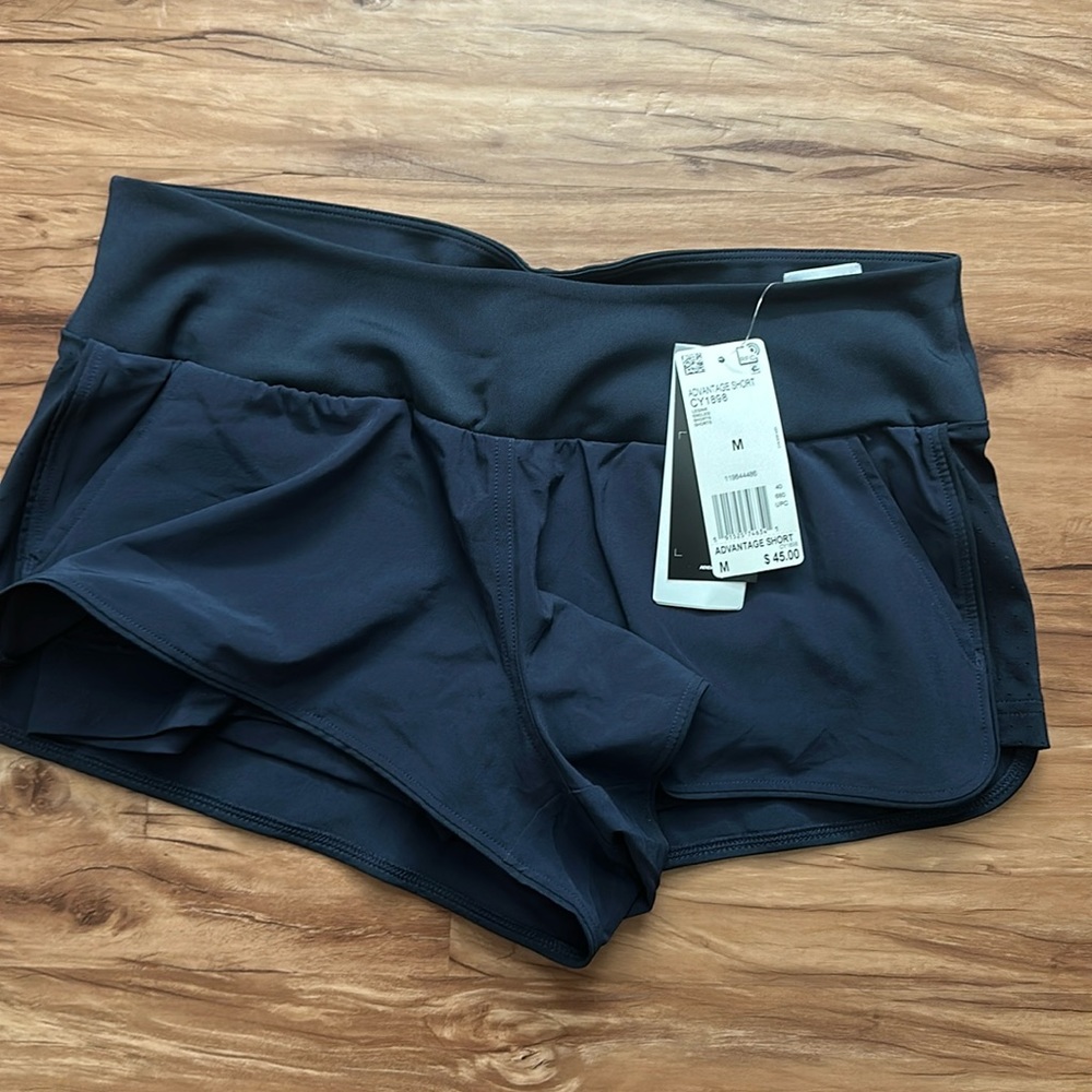 Women’s Adidas Advantage navy blue short (with pockets and spandex shorts)